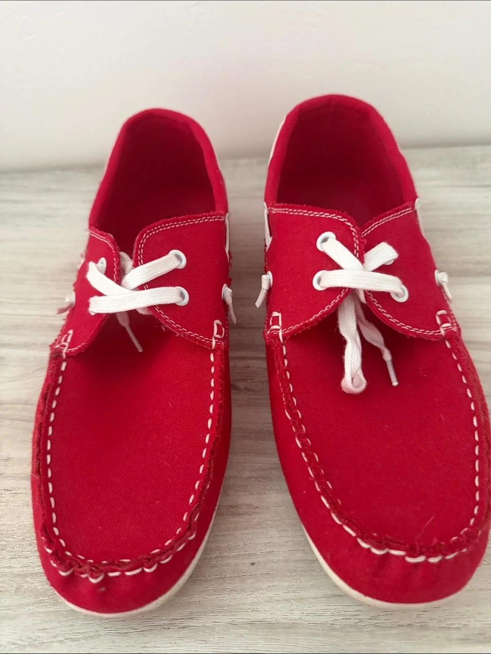 Red Canvas Boat Shoes - Men's Casual Lace-Up